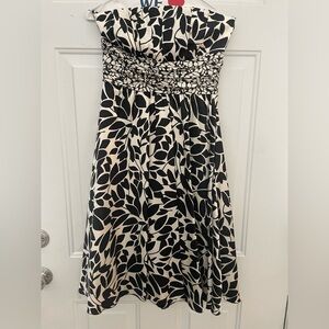 Chic Strapless Black and White Dress